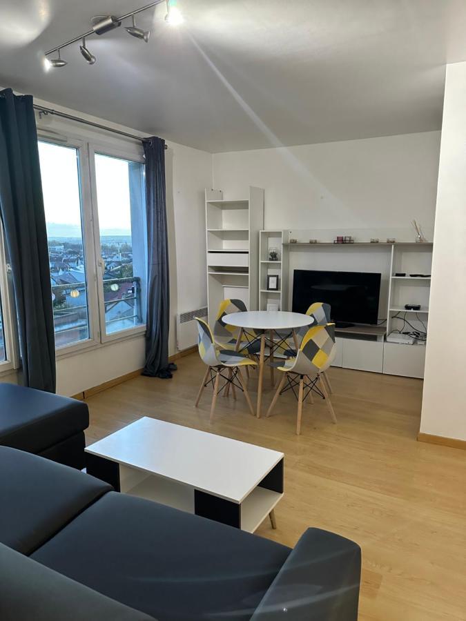 Cosy Appartement With Free Parking A Paris Villejuif Exteriör bild